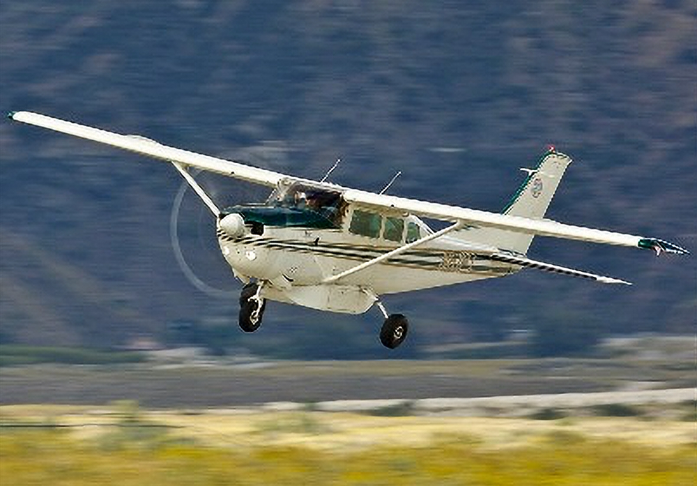 cessna in flight large